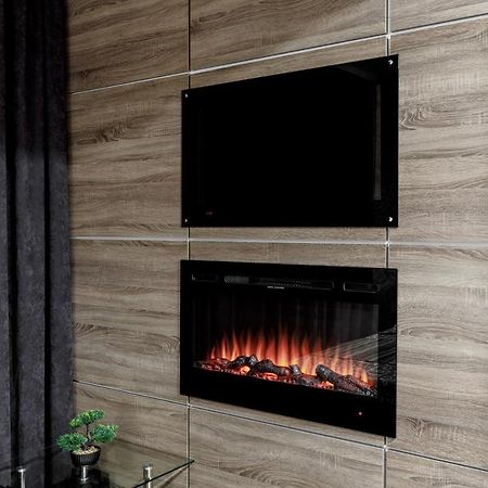 Apartment In The Center! Panoramic Windows! Fireplace! Chisináu Exterior foto